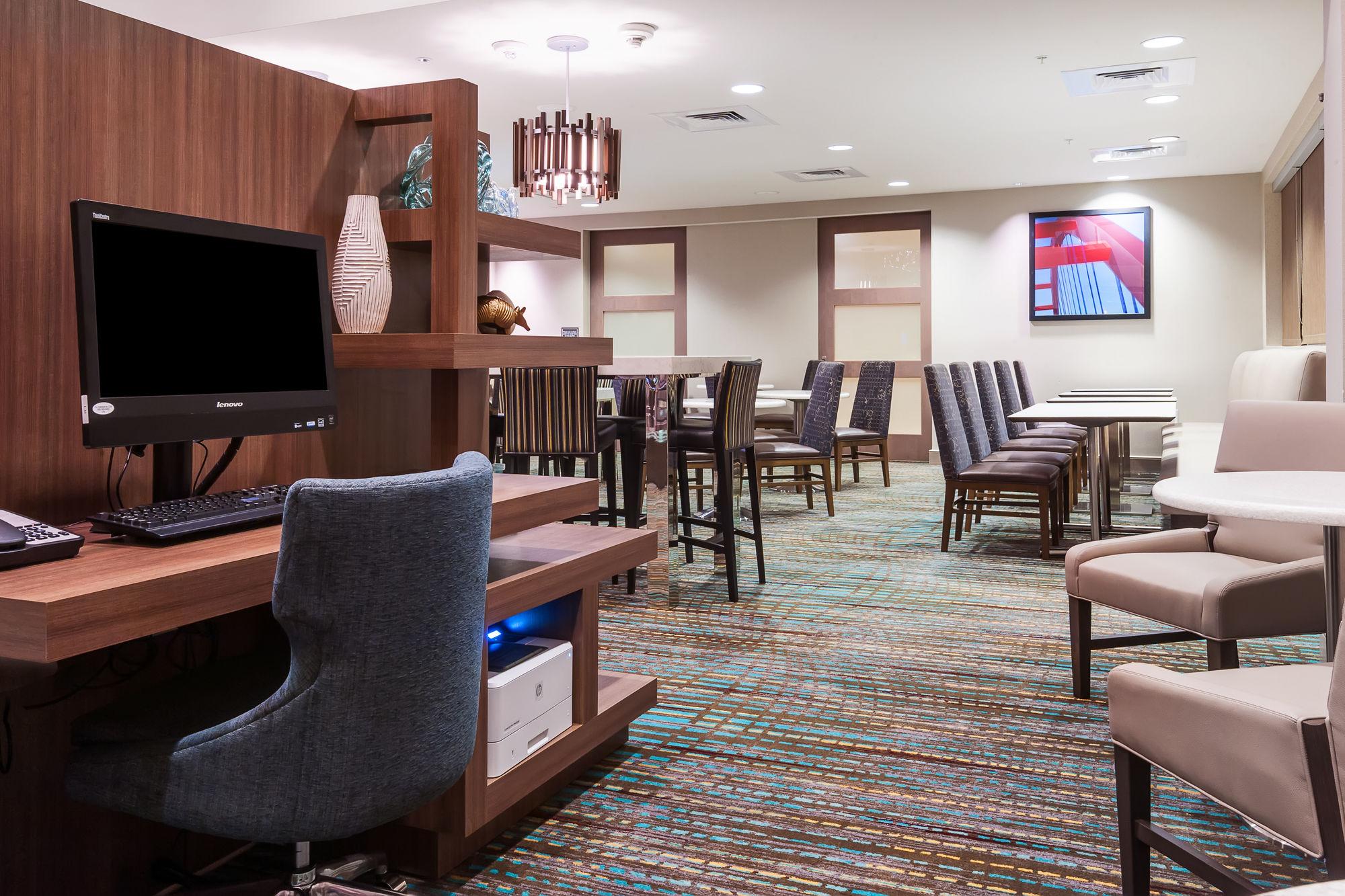 Residence Inn By Marriott Austin Airport Екстериор снимка